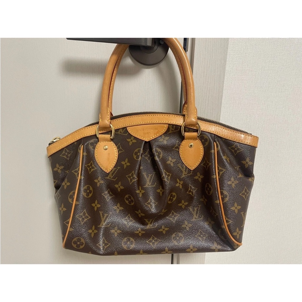 Louis Vuitton Tivoil PM  Monogram Handbag